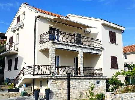 Vila Beleca Krk - Apartments Rest & Sea Krk Town Extérieur photo
