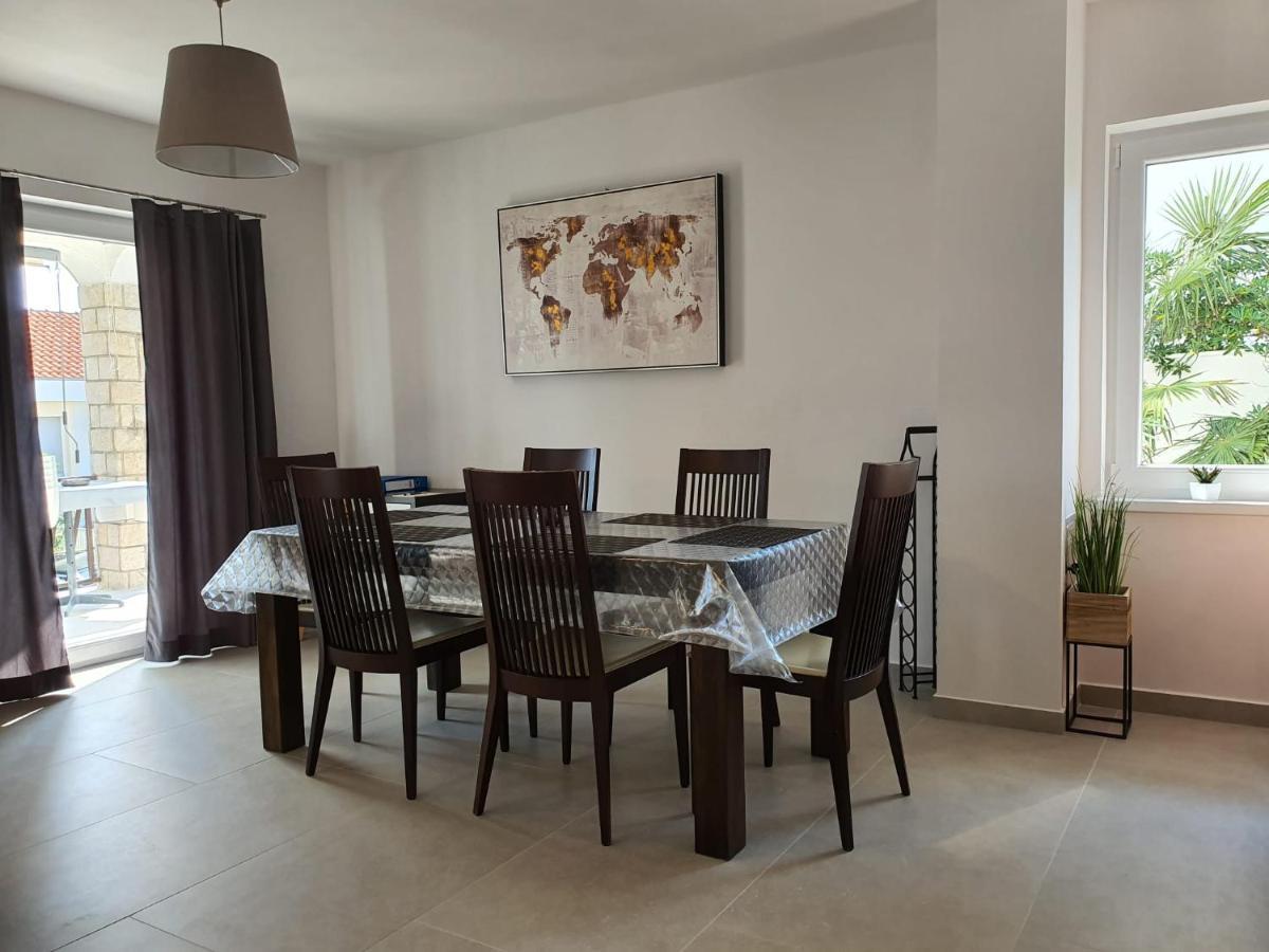Vila Beleca Krk - Apartments Rest & Sea Krk Town Extérieur photo