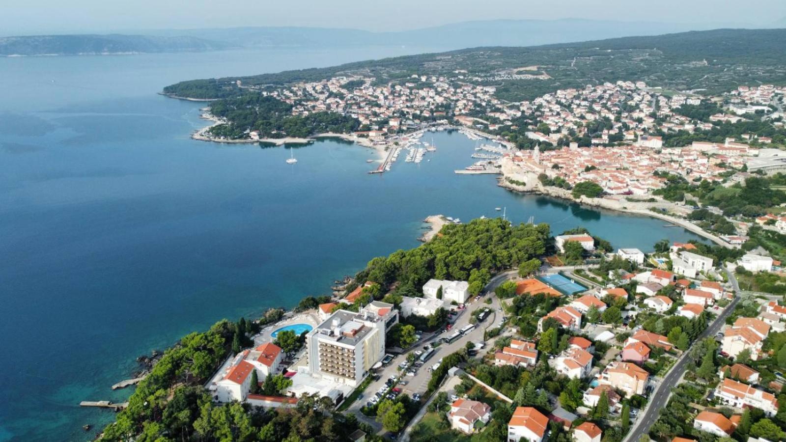 Vila Beleca Krk - Apartments Rest & Sea Krk Town Extérieur photo
